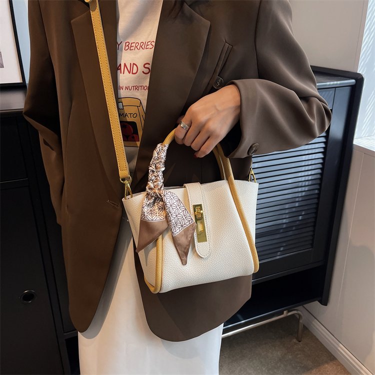 Fabric Kelly Style Shoulder Bag with Zipper and Stitching Detail