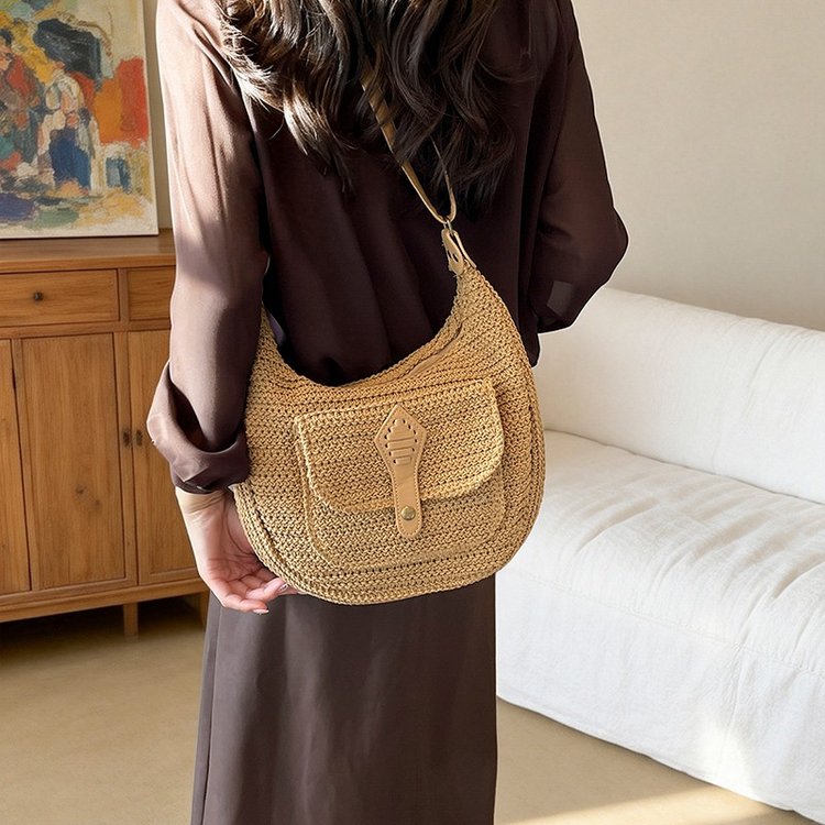 Women's 2026 Summer Underarm Bag with Zip Closure - One Size